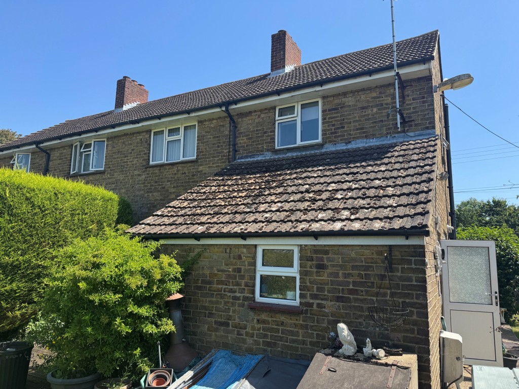 Lot: 137 - THREE-BEDROOM SEMI-DETACHED HOUSE - RESIDENTIAL INVESTMENT - Rear of property
